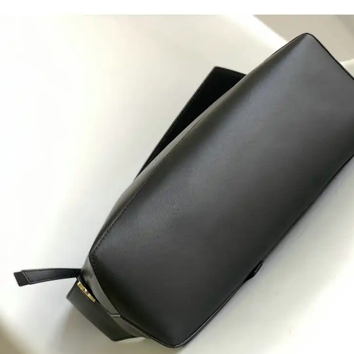 Fashionrepsfam ru 2209SW0004 Loewe Bag 0823
